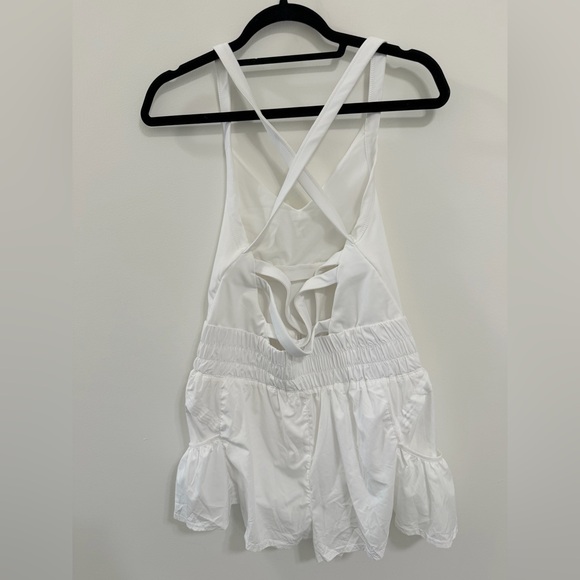 Free People Movement Get Your Flirt On Shortsie – White – Size M – NEW WITH TAGS - Picture 5 of 6